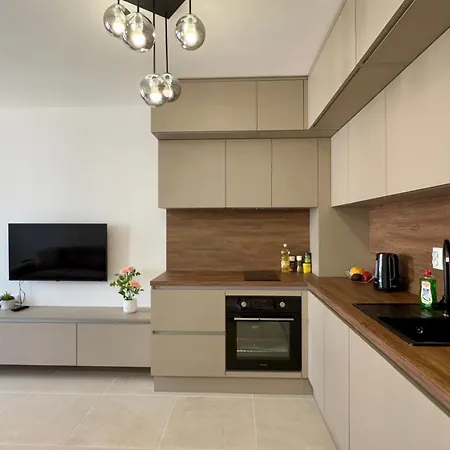 Emperium 1 * סבטי ולאס